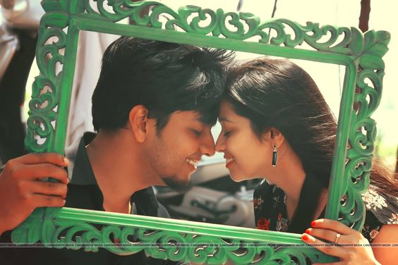 pre-wedding shoot props