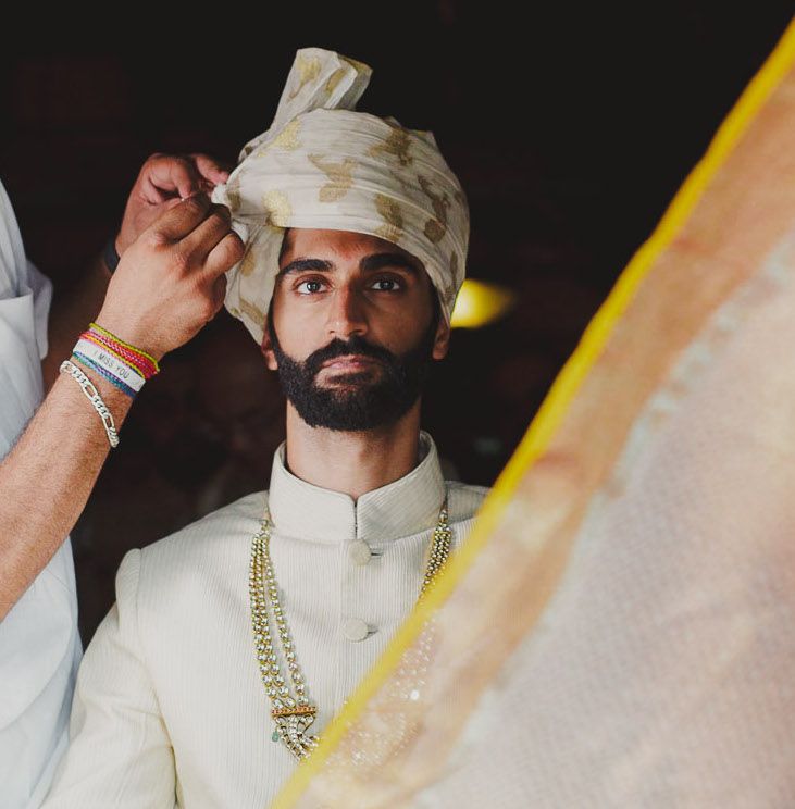 Groom's Accessories: Strategies to Style Like An Expert